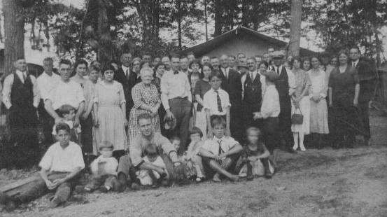 Early 1900's gathering of Kalloch's