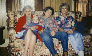 Mabel holding Susan with Catherine & Elaine Kalloch - 1993